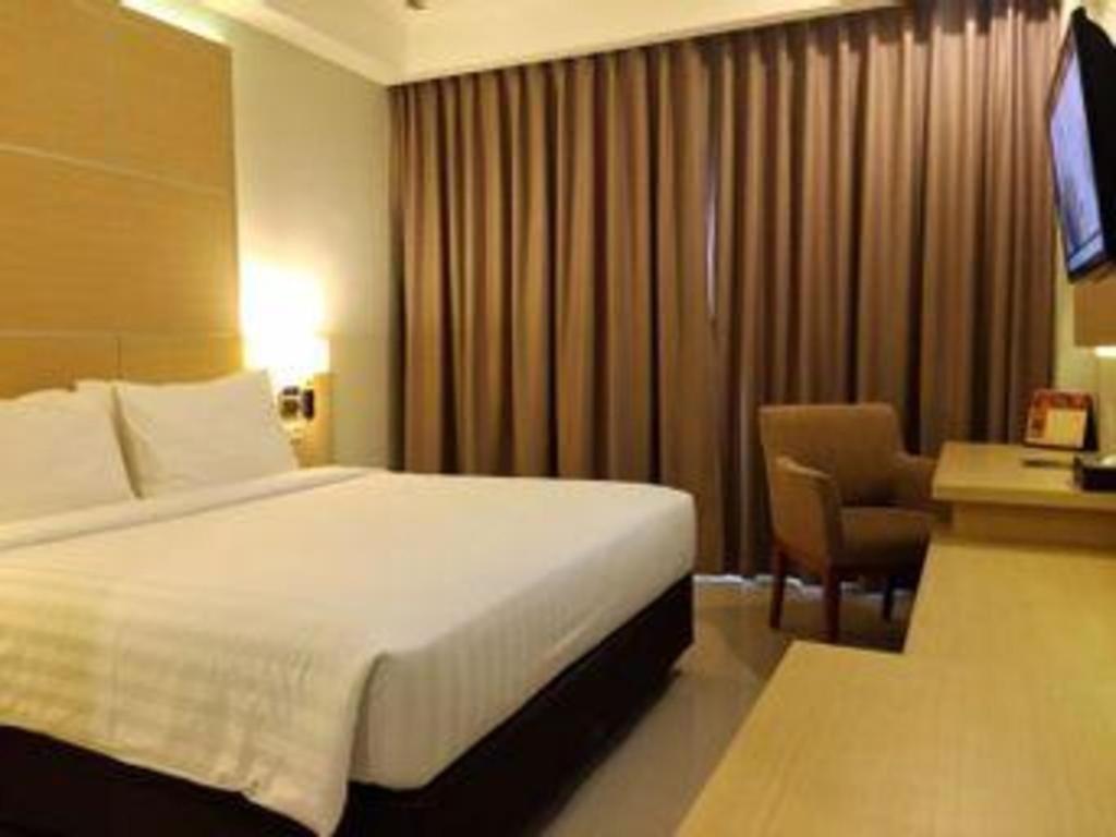Horison Hotel Sukabumi Exterior foto