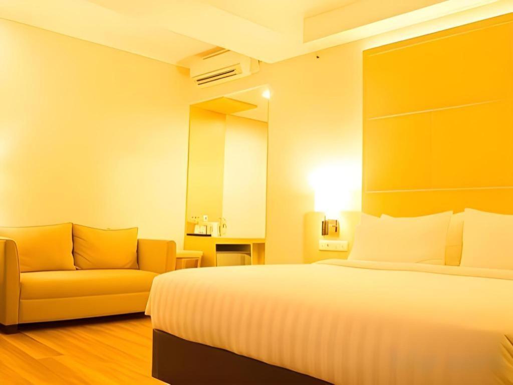 Horison Hotel Sukabumi Exterior foto