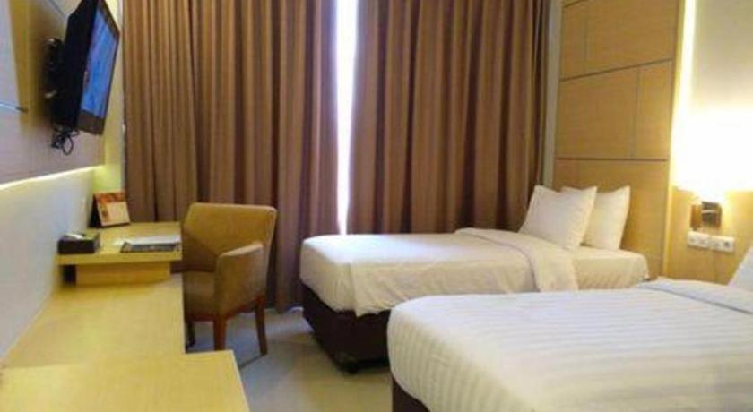 Horison Hotel Sukabumi Exterior foto